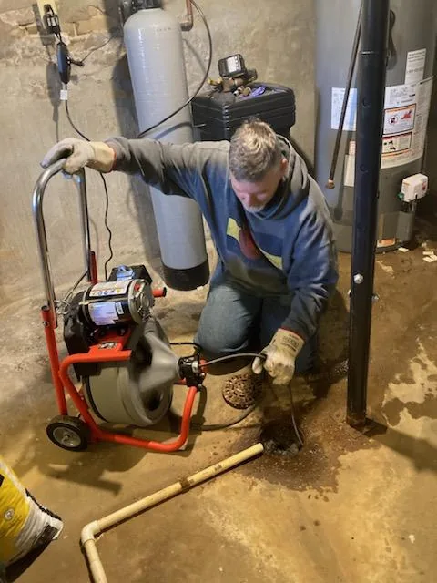 Garrels Company craftsman at work